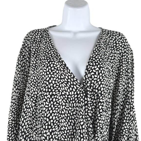 Talbots Wrap Top 2X Black White Printed Long Sleeve Viscose NWT TP-3557 - Picture 3 of 9